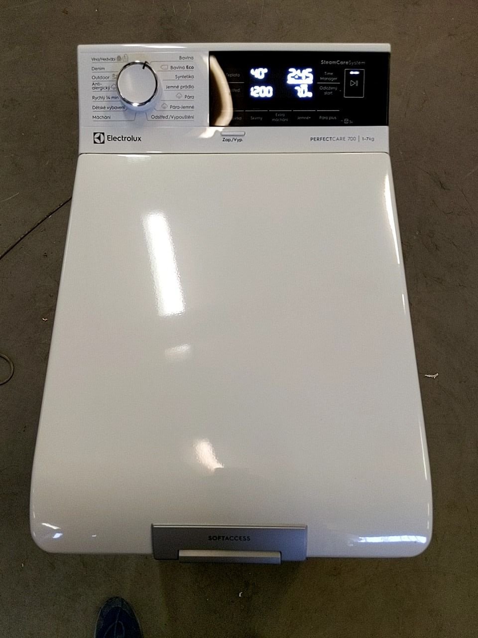 Pračka - vrchní plnění Electrolux EW7T3272C