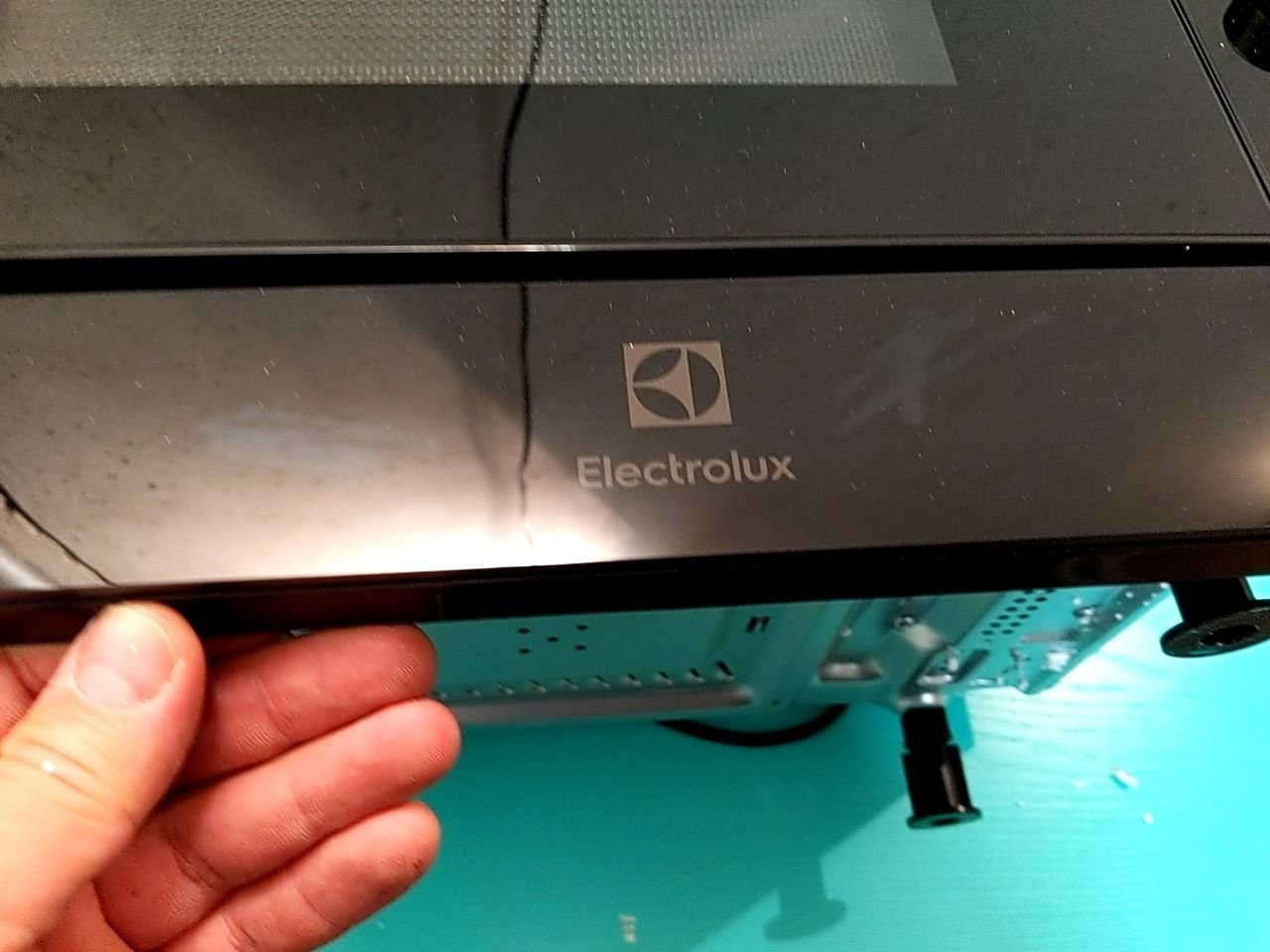 Vestavná mikrovlná trouba Elektrolux LMS2203EMX