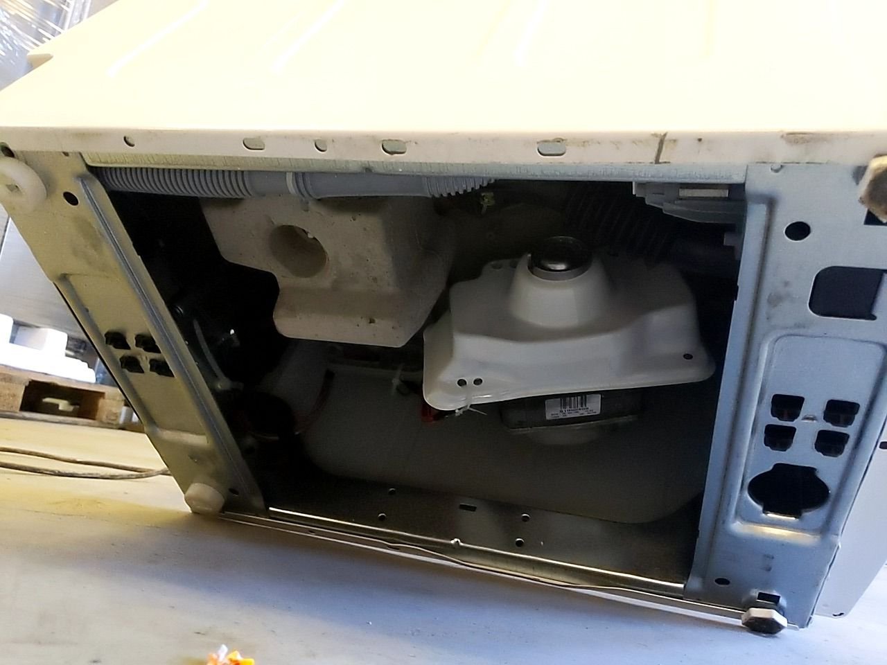 Pračka - vrchní plnění Indesit BTW A51052 (EU)