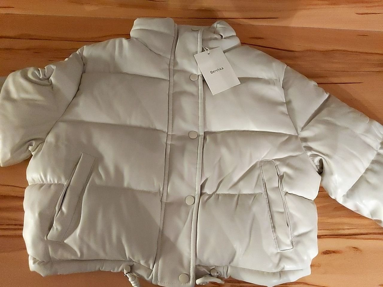Zimní bunda Bershka 100% polyester, velikost XS