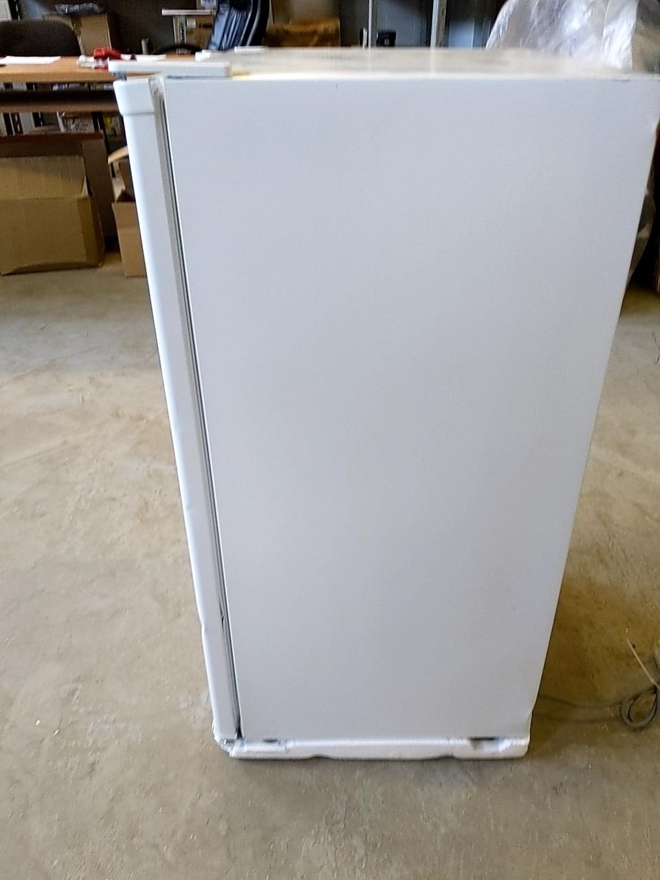 Chladnička Zerowatt ZHTL482W