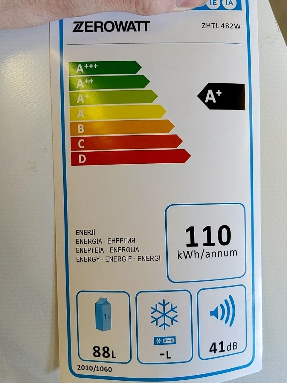 Chladnička Zerowatt ZHTL482W