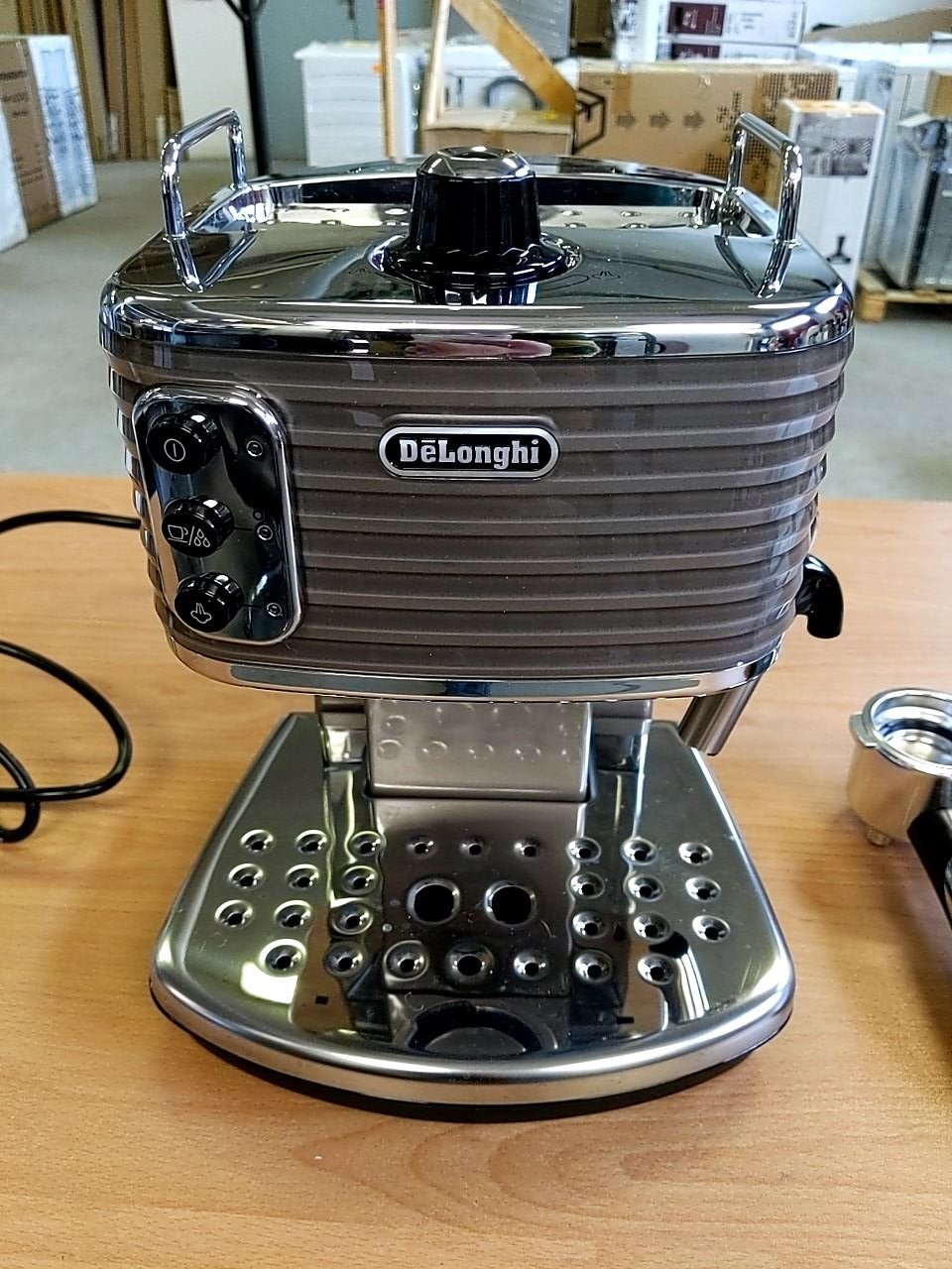 Pákový kávovar DeLonghi ECZ 351 BG, Scultura