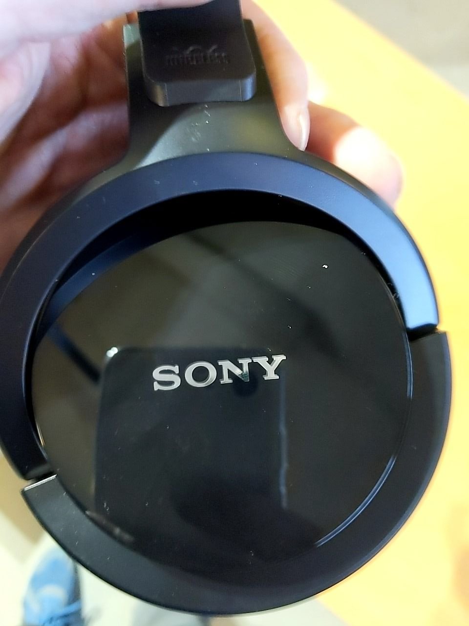 Bezdrátová sluchátka SONY MDR-RF855RK