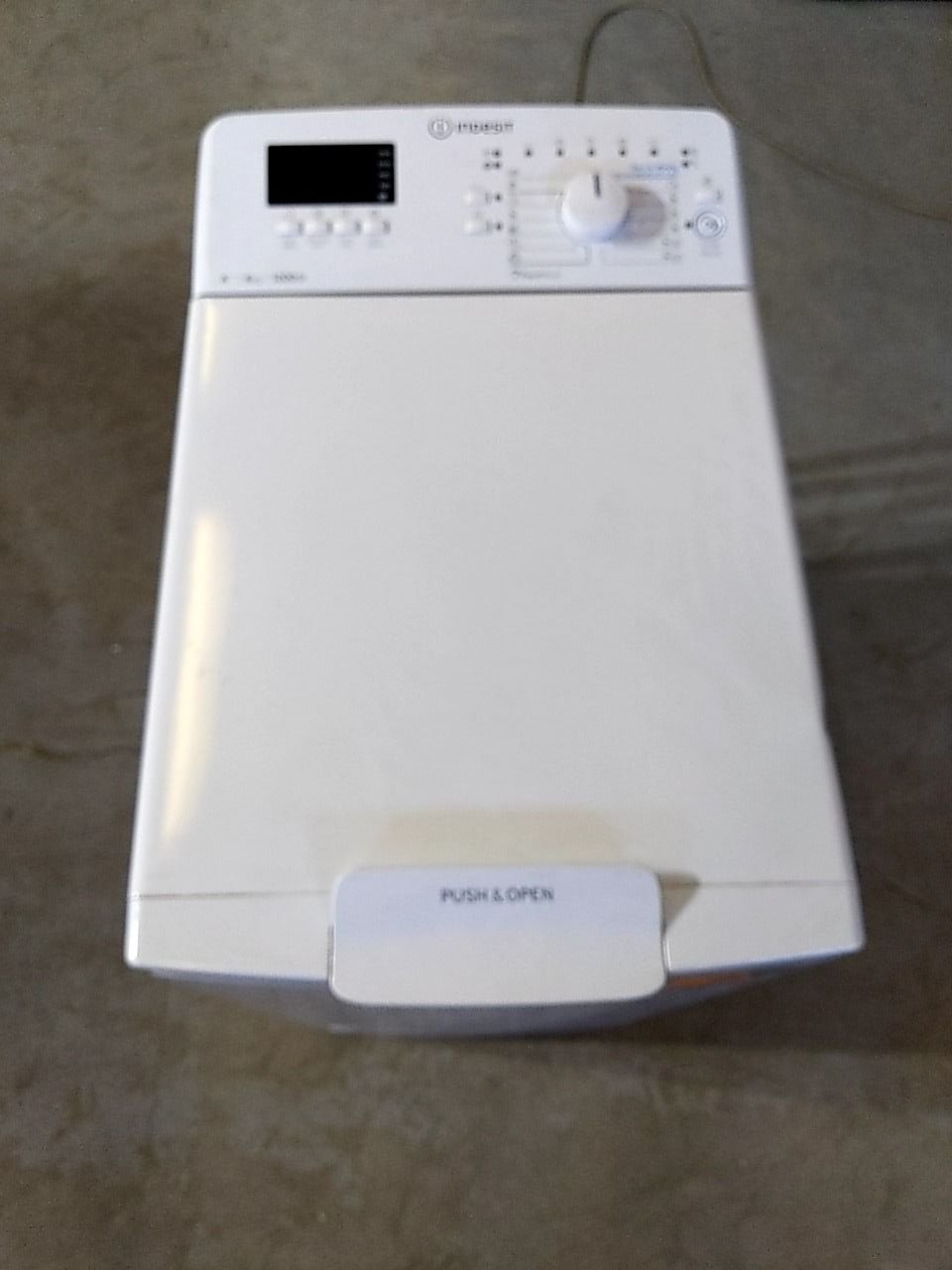 Pračka - vrchní plnění Indesit BTW D61253 (EU)