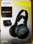 Bezdrátová sluchátka SONY MDR-RF855RK