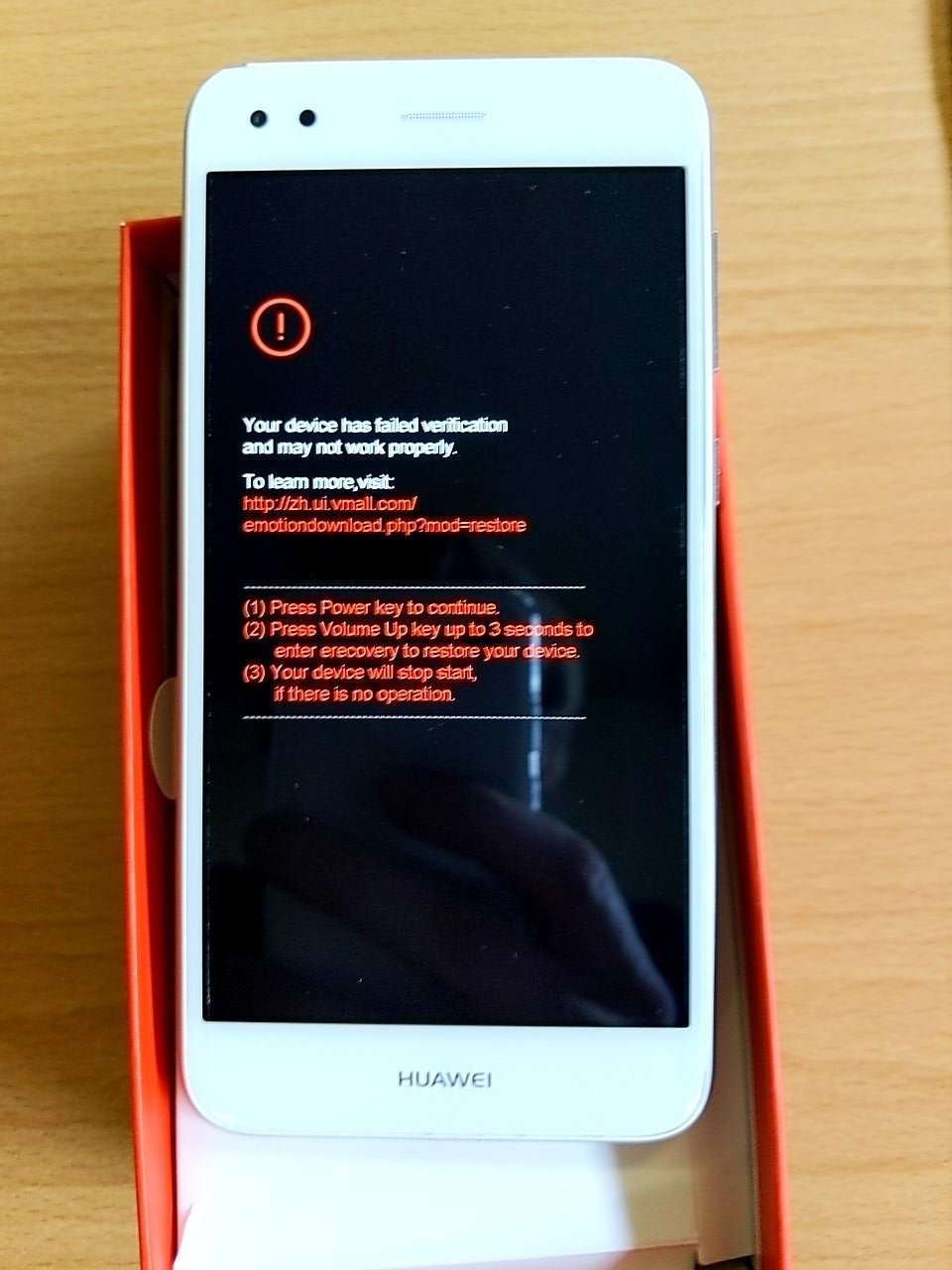 Mobilní telefon Huawei P9 Lite Mini (SLA-L22 Gold)