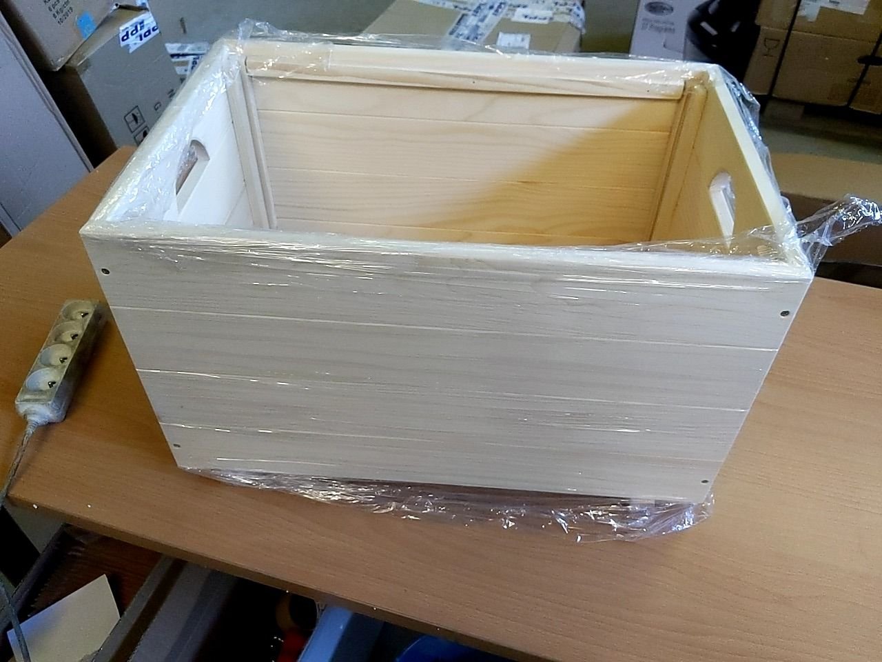 Dřevěný box (40x60cm)