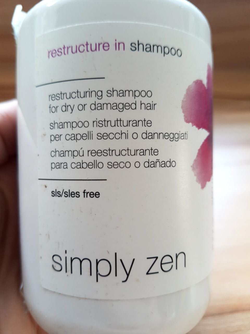Šampon pro suché a poškozené vlasy  