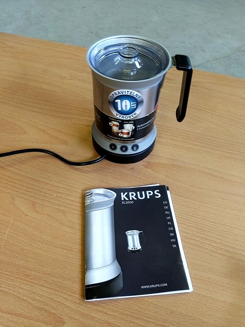 Napěňovač a ohřívač mléka Krups XL20004E
