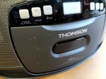 Přenosný radiomagnetofon s CD Thomson RK200CD