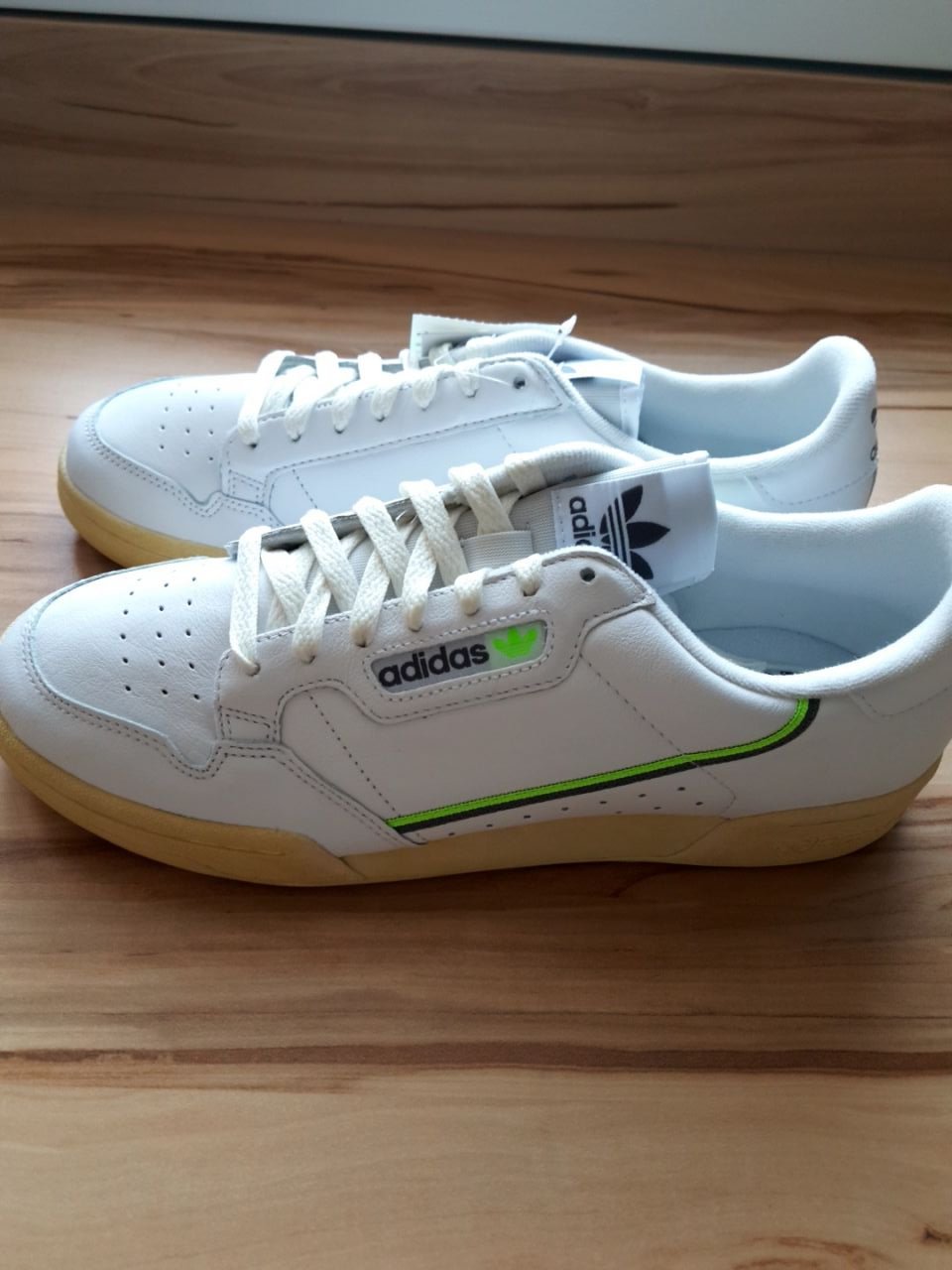 Boty Adidas Continental 80, velikost 9a1/2 UK