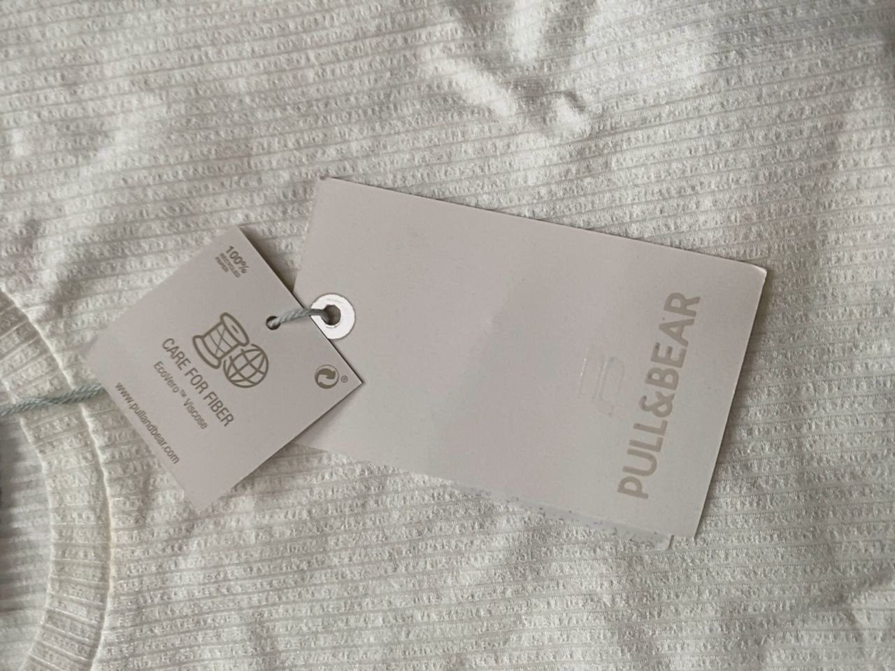 Tričko PULL&BEAR Velikost XS 32/34