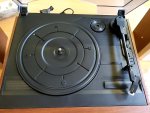 Gramofon s CD/MP3 a USB Hyundai RTC 182 SU RIP