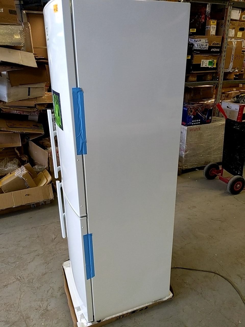 Kombinovaná chladnička Electrolux LNT4TF33W1