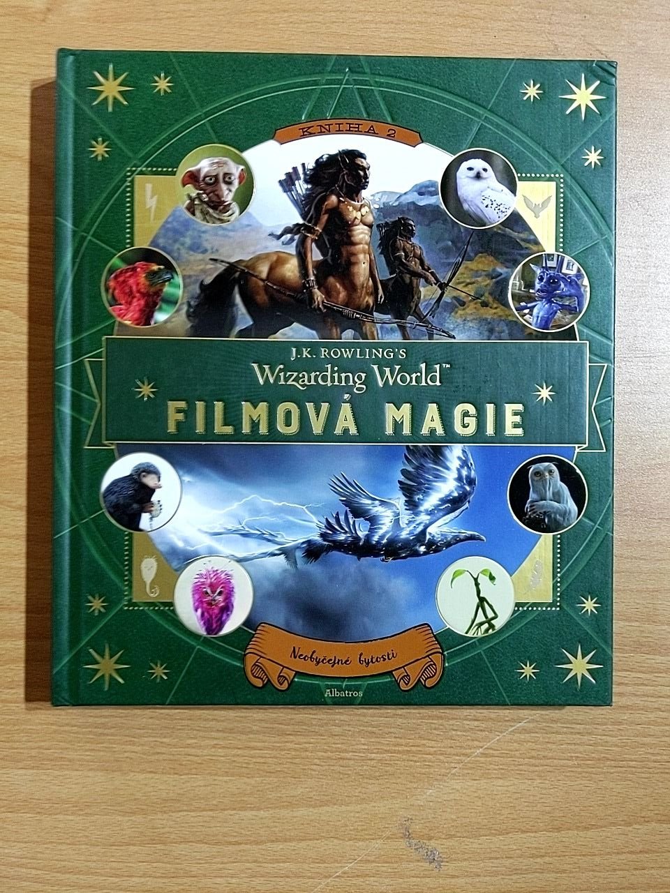 Kniha Kouzelnický svět J. K. Rowlingové: Filmová magie