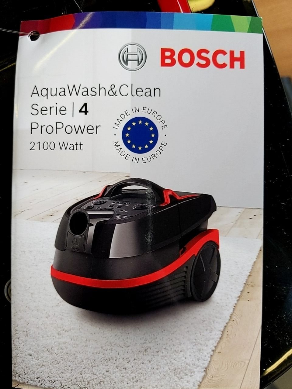 Víceúčelový vysavač Bosch BWD421POW