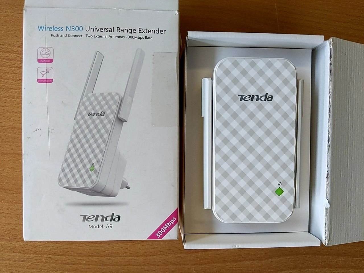 Bezdrátový Wi-fi extender Tenda N300 (model A9)