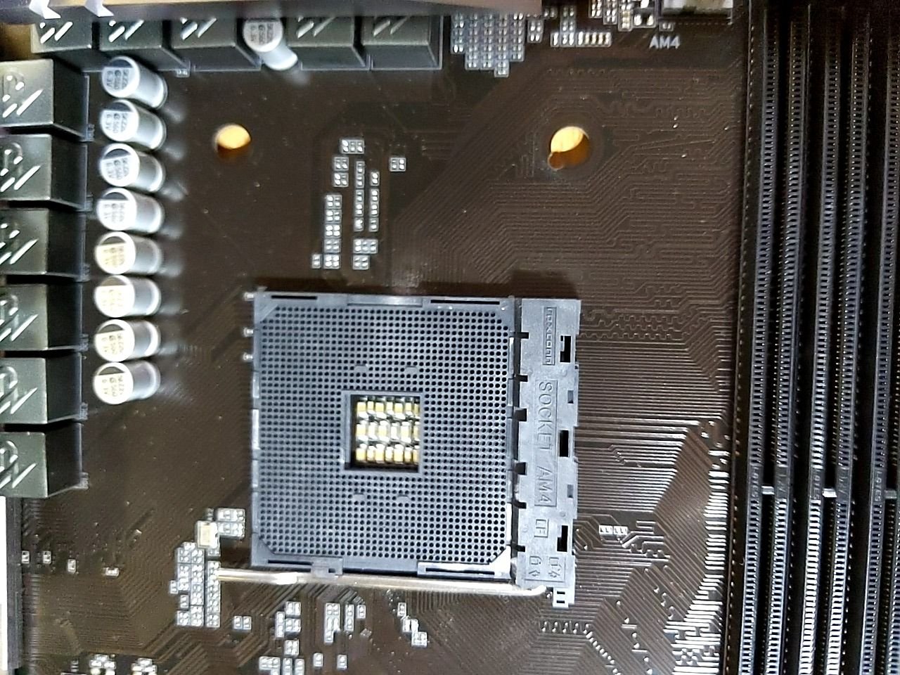 Základní deska GIGABYTE B450 AORUS ELITE