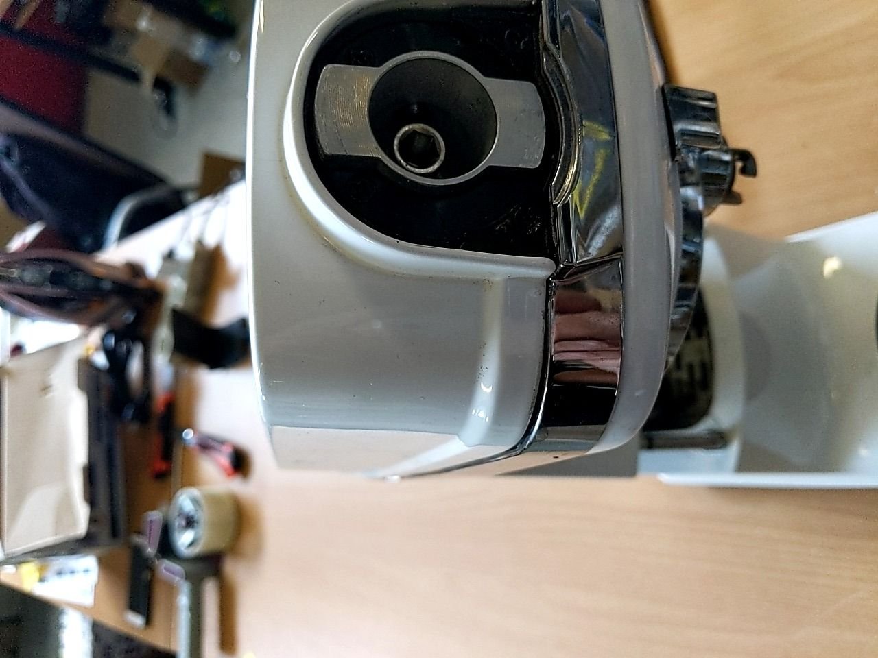 Kuchyňský robot Philco PHSM 9000