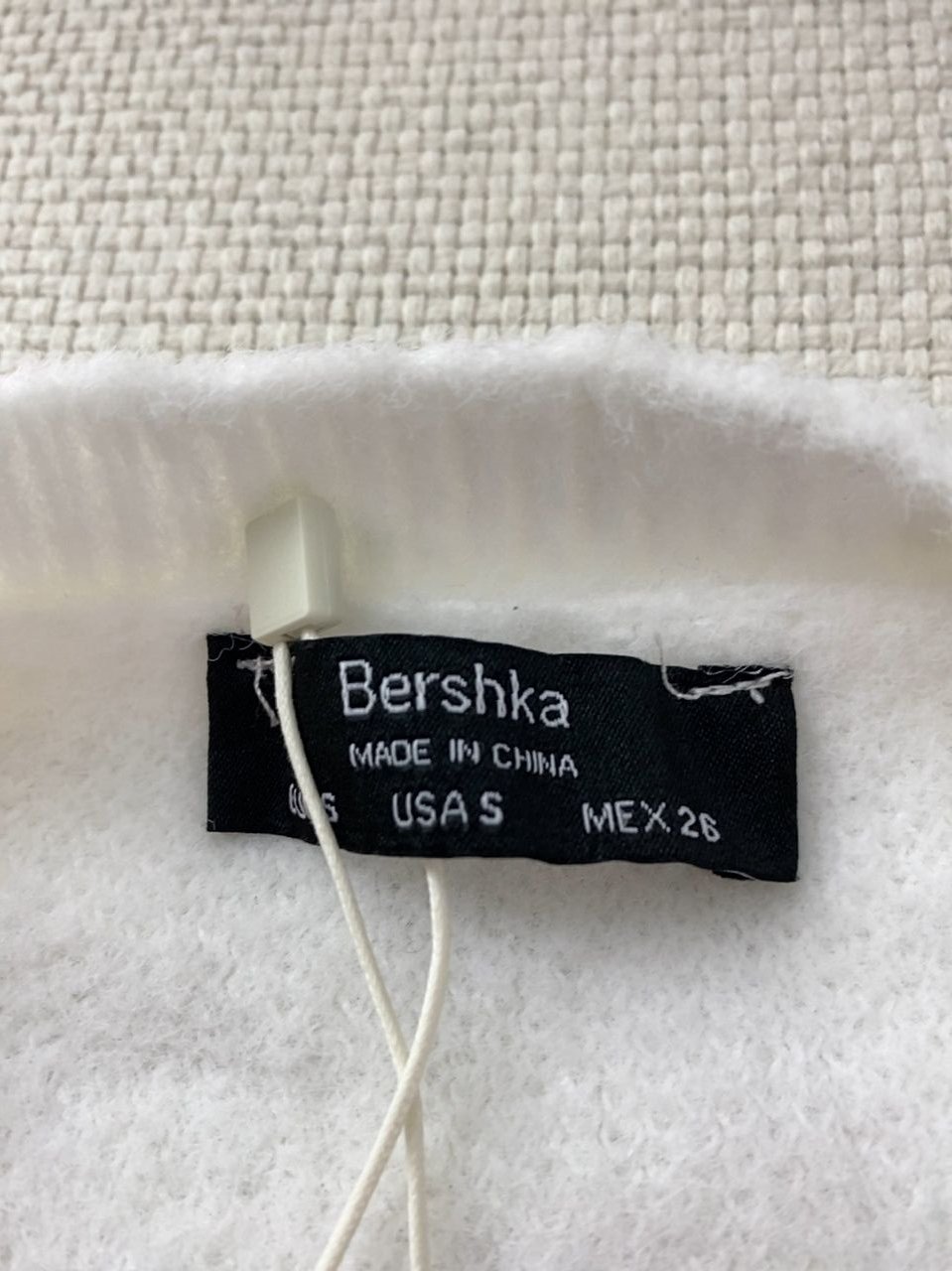 dásmký svetr Bershka velikost S