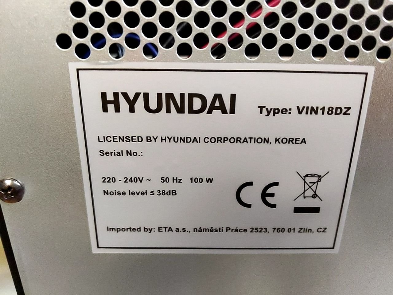 Vinotéka Hyundai VIN 18 DZ