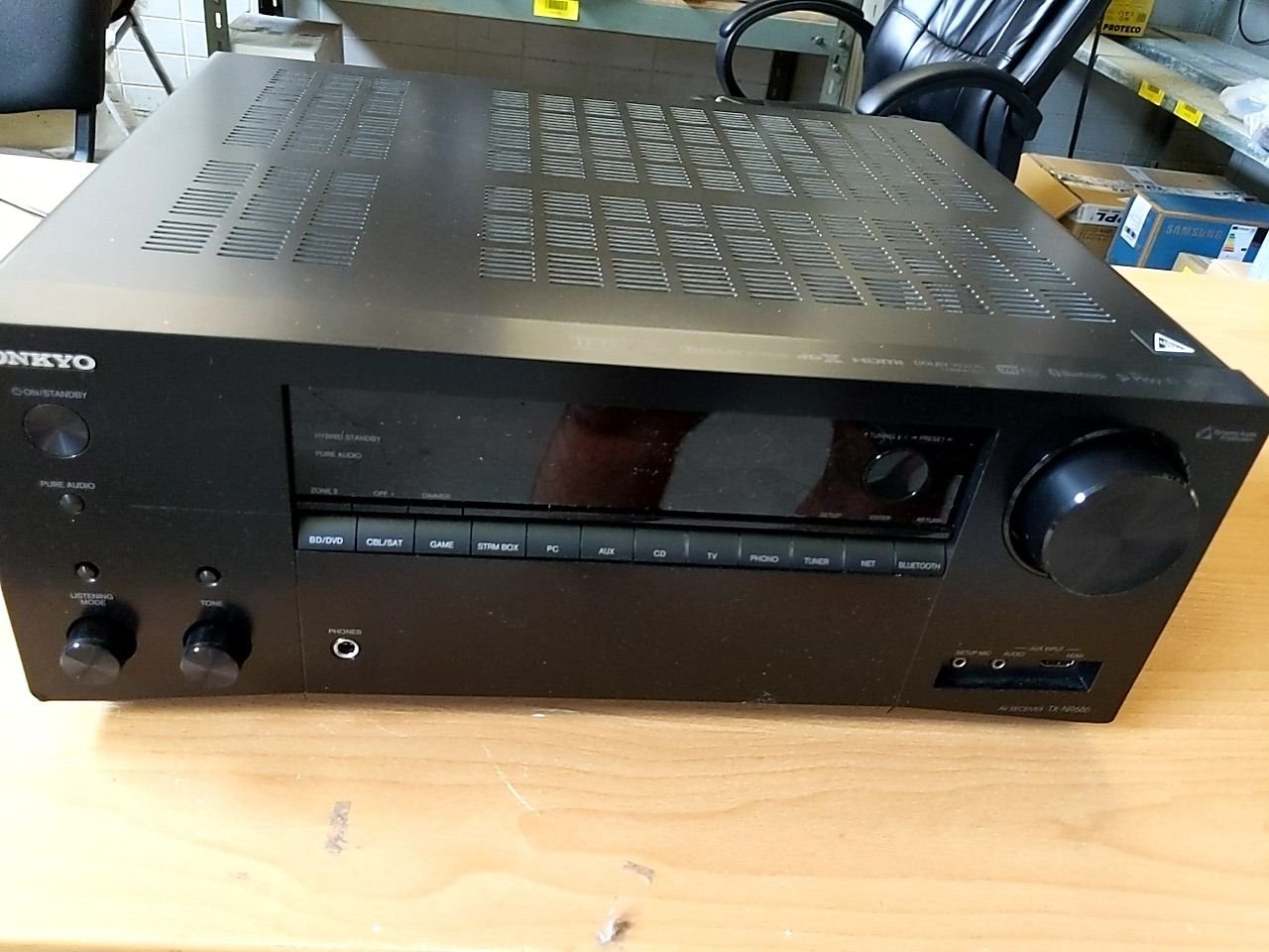 AV receiver onkyo tx-nr686