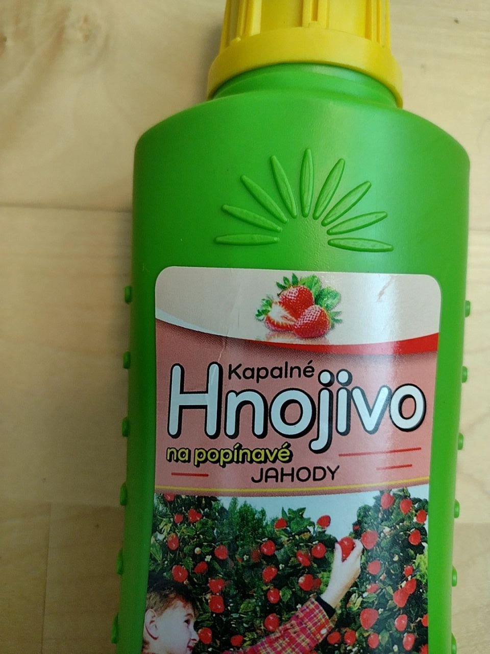 Hnojivo na popínavé jahody  