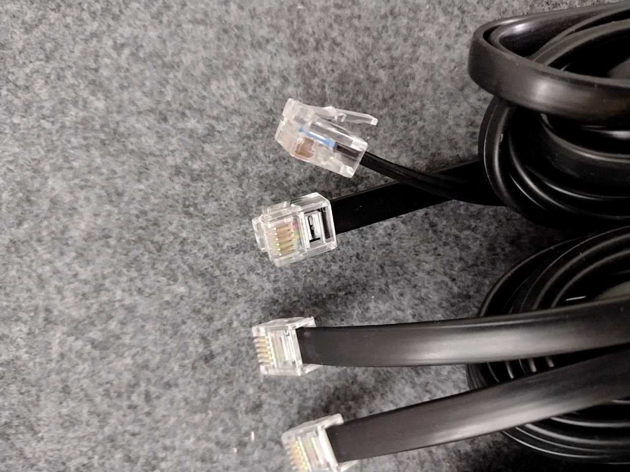 Telefonní kabel  