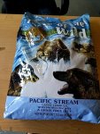 Krmivo pro psy Taste of the wild Pacific stream canine