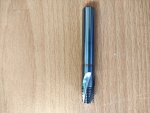 Závitník Vargus 3/8-18 Internal/External 18 TPI 12mm Shank 4-Flute RH Solid Carbide Helical Flute Thread Mill TiCN Finish, 11.9mm Cut Diam, 14.1mm LOC, 83mm OAL