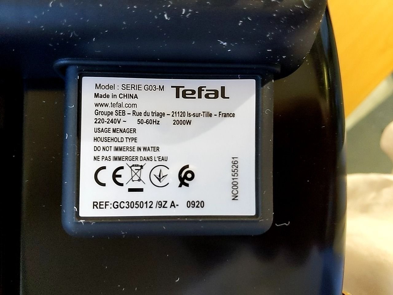 Malý kompaktní gril vhodný pro celoroční grilování Tefal Compact 600 Classic GC305012