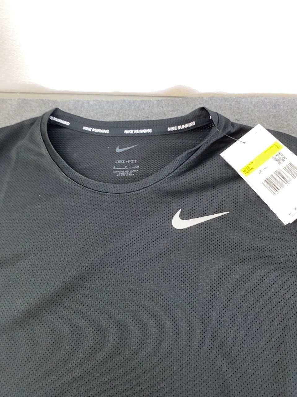 Pánské funkční triko s krátkým rukávem- černé Nike - Running vel. S