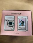 Instantní fotoaparát s vestavěným bleskem, micro SD a micro SDHC Fujifilm Instax Mini LiPlay zlatý