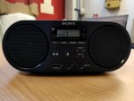 CD rádio - funkce FM/AM, USB , CD/CD, dva reproduktory Sony ZS-PS 