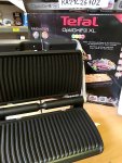 Elektrický gril s velkou grilovací plochou, který sám rozezná, co grilujete. Tefal Optigrill+ XL GC722D34