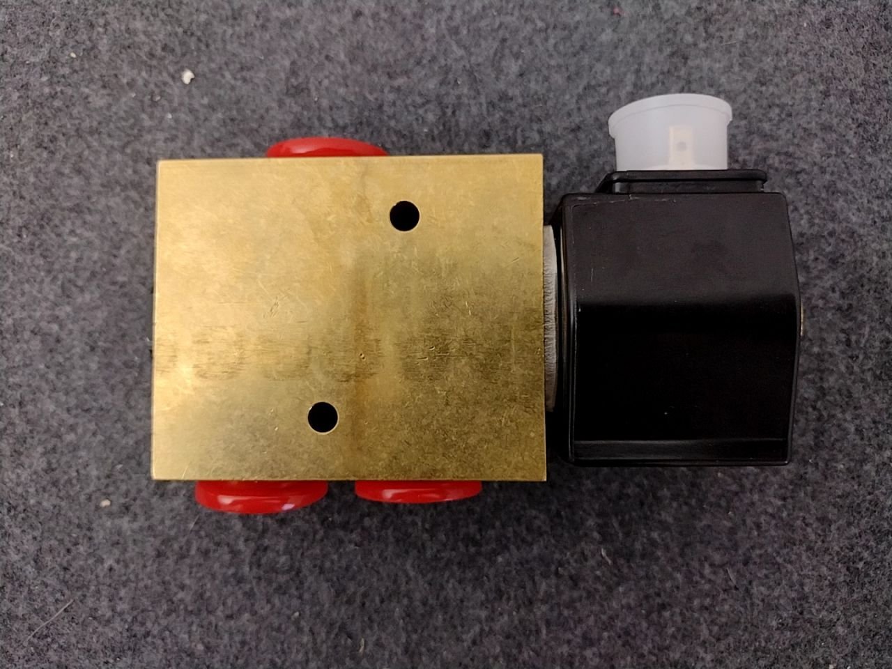 Elektromagnetický ventil Imi Herion VR98D9678-0143P