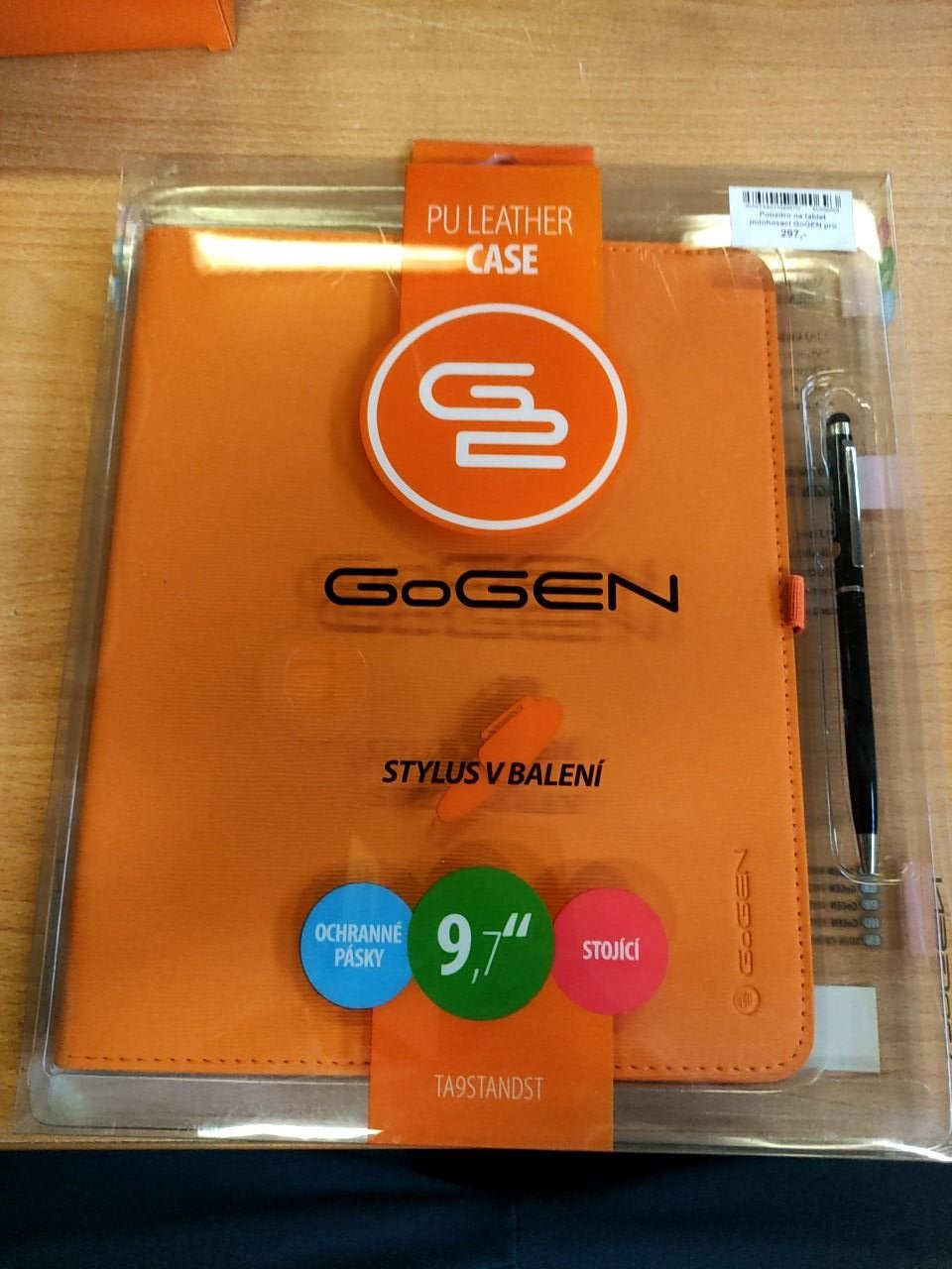 Stojánkové pouzdro na tablet kožené GoGen pro tablety o velikosti 9,7 palců