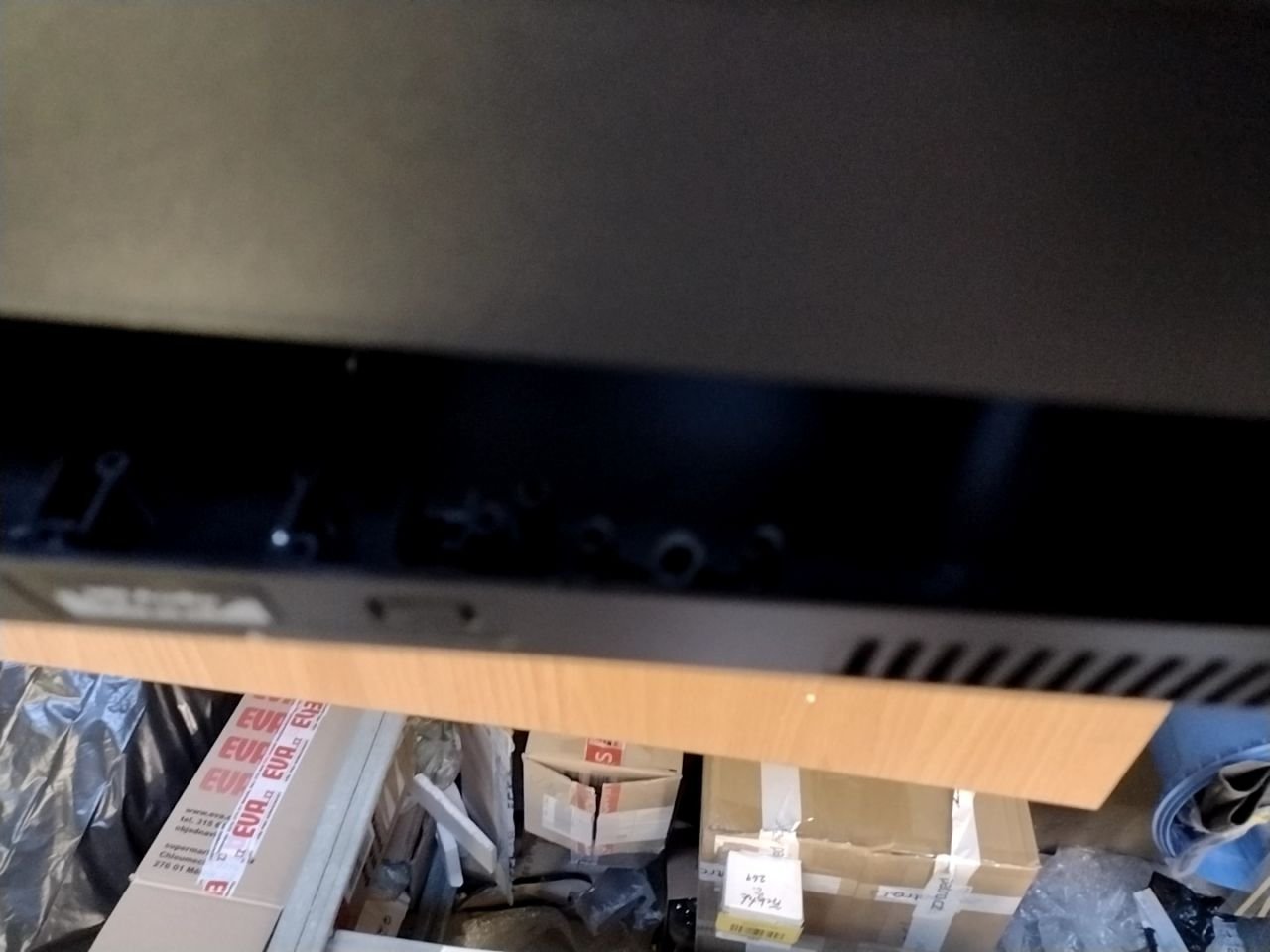 Počítačová skříň Evolveo M1