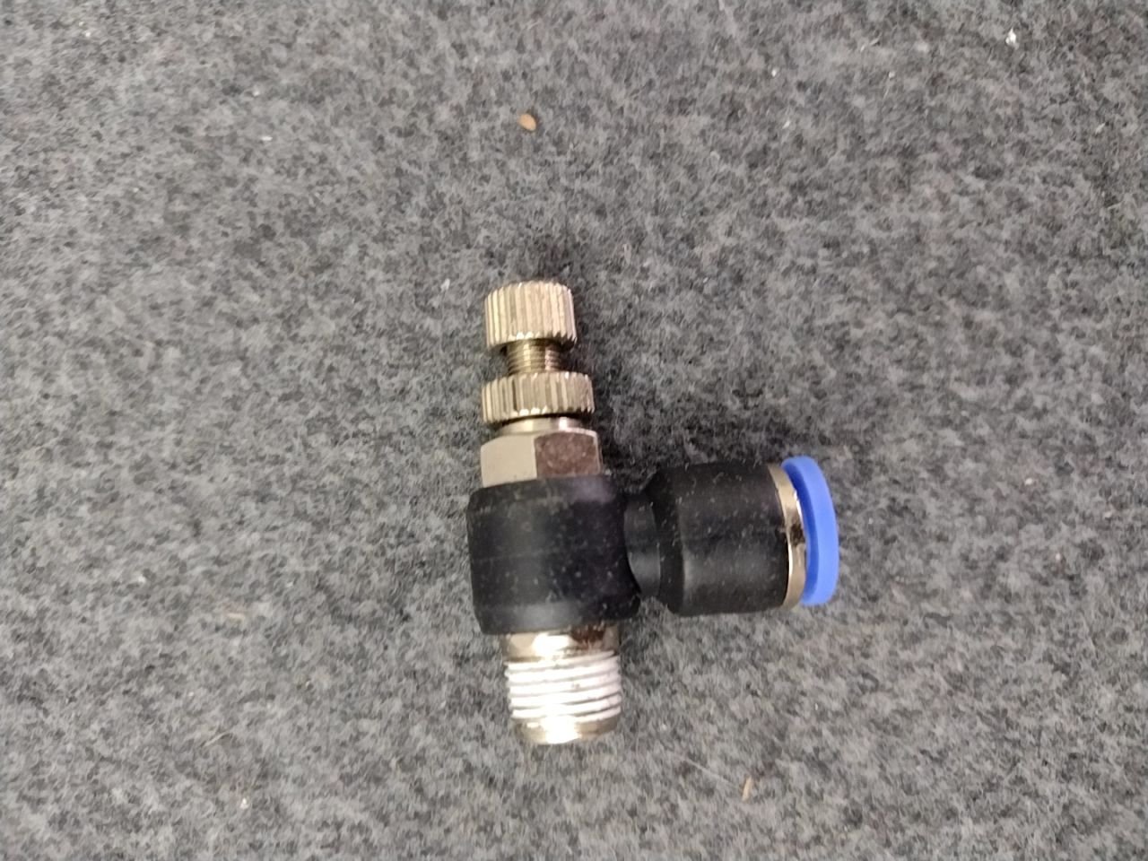 Škrtící ventil (SCO 1/8x6), spojovací materiál  