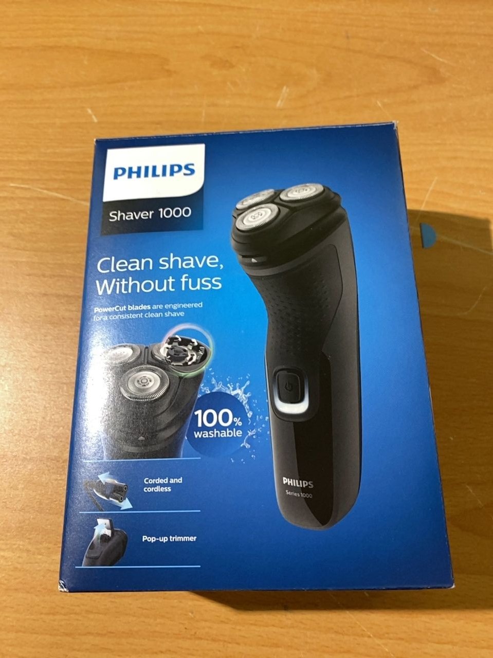 Holicí strojek pro suché holení Philips S1332/41 Series 1000