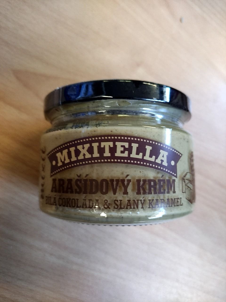 Arašídový krém  -bílá čokoláda, slaný karamel Mixitella 250 g