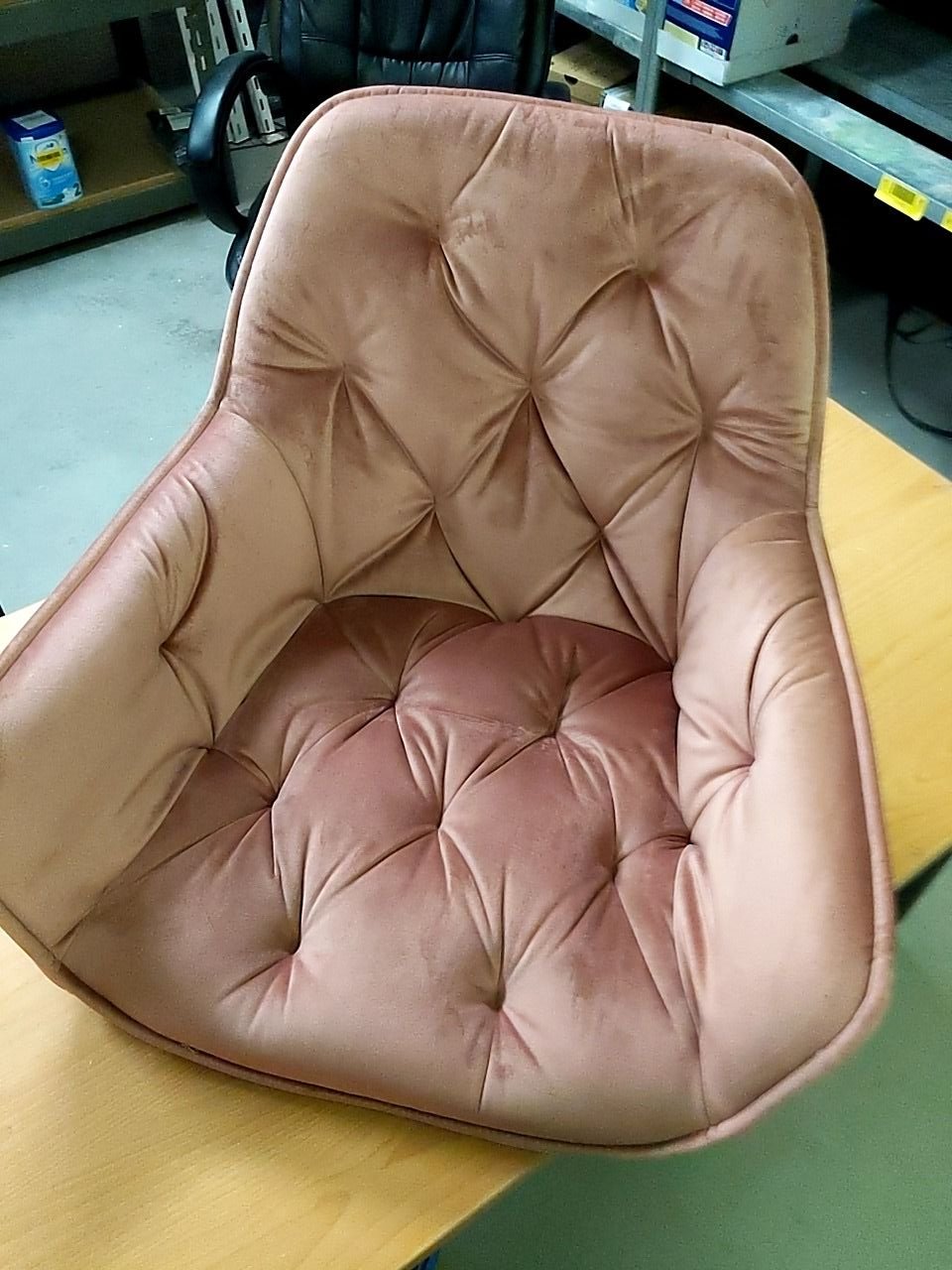 Jídelní polstrovaná židle ARTIUM DCH-421 PINK4