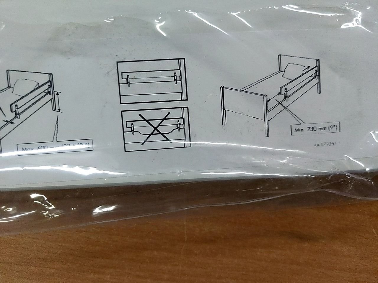 Část zábrany k posteli Ikea Vikare