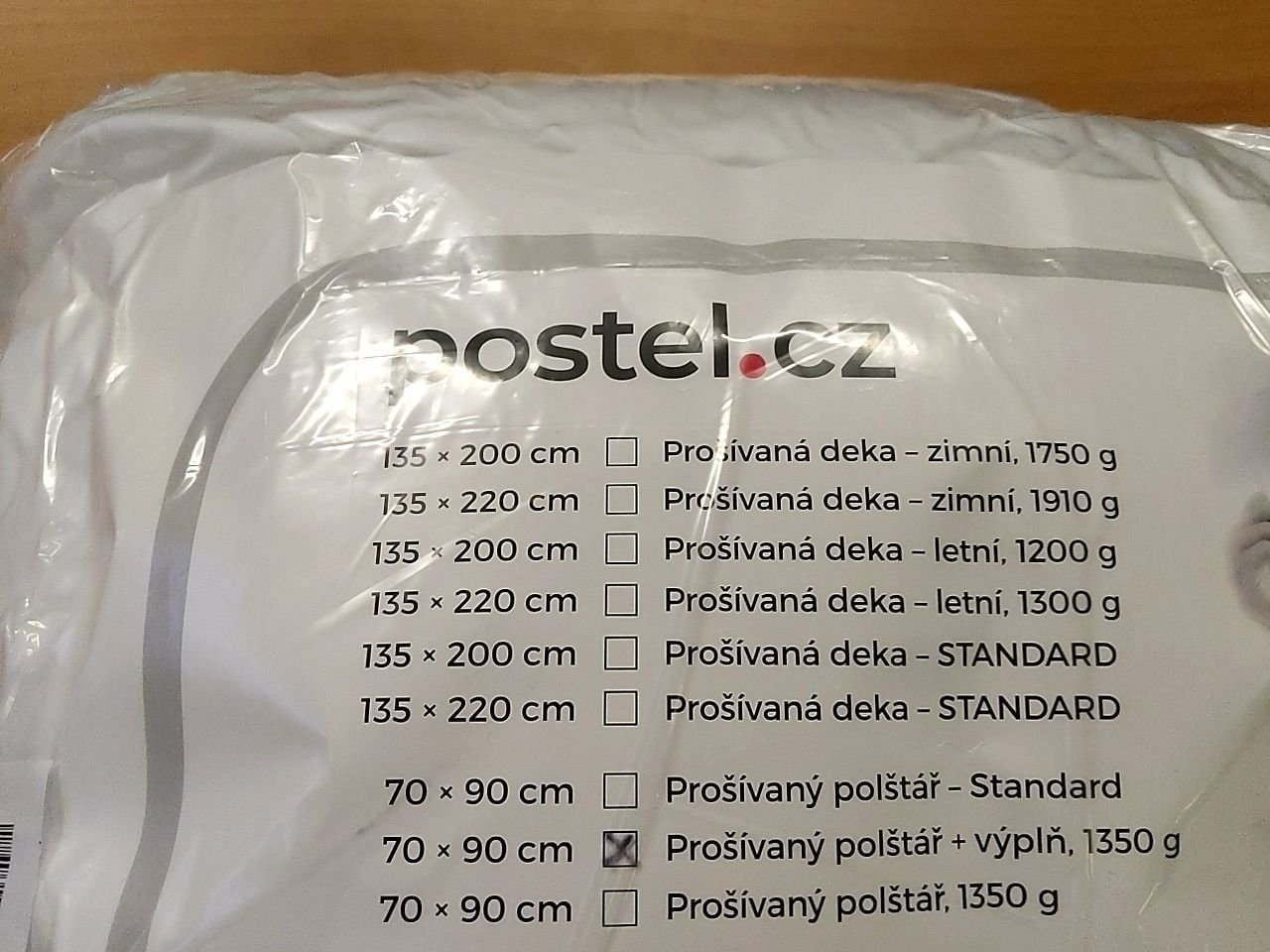 Prošívaný polštář na zip Postel.cz rozměry 70x90