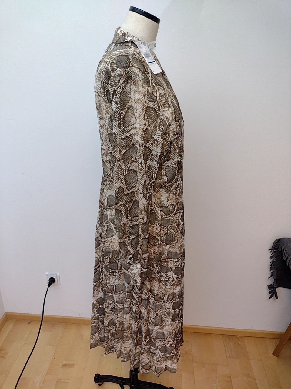 Dámské vzorované šaty Mango Vel. L