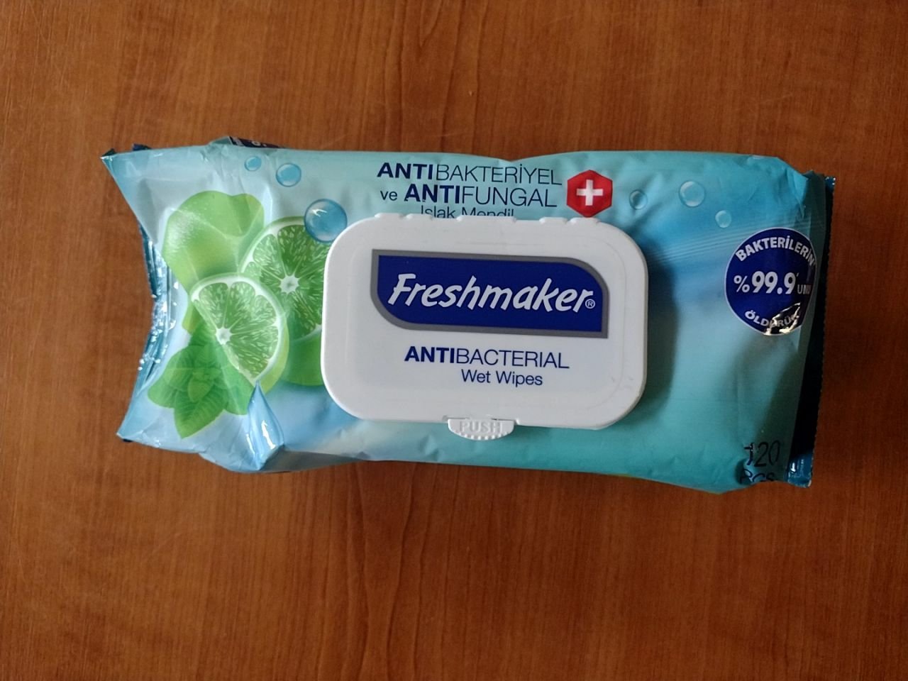 Vlhčené antibakteriální ubrousky freshmaker