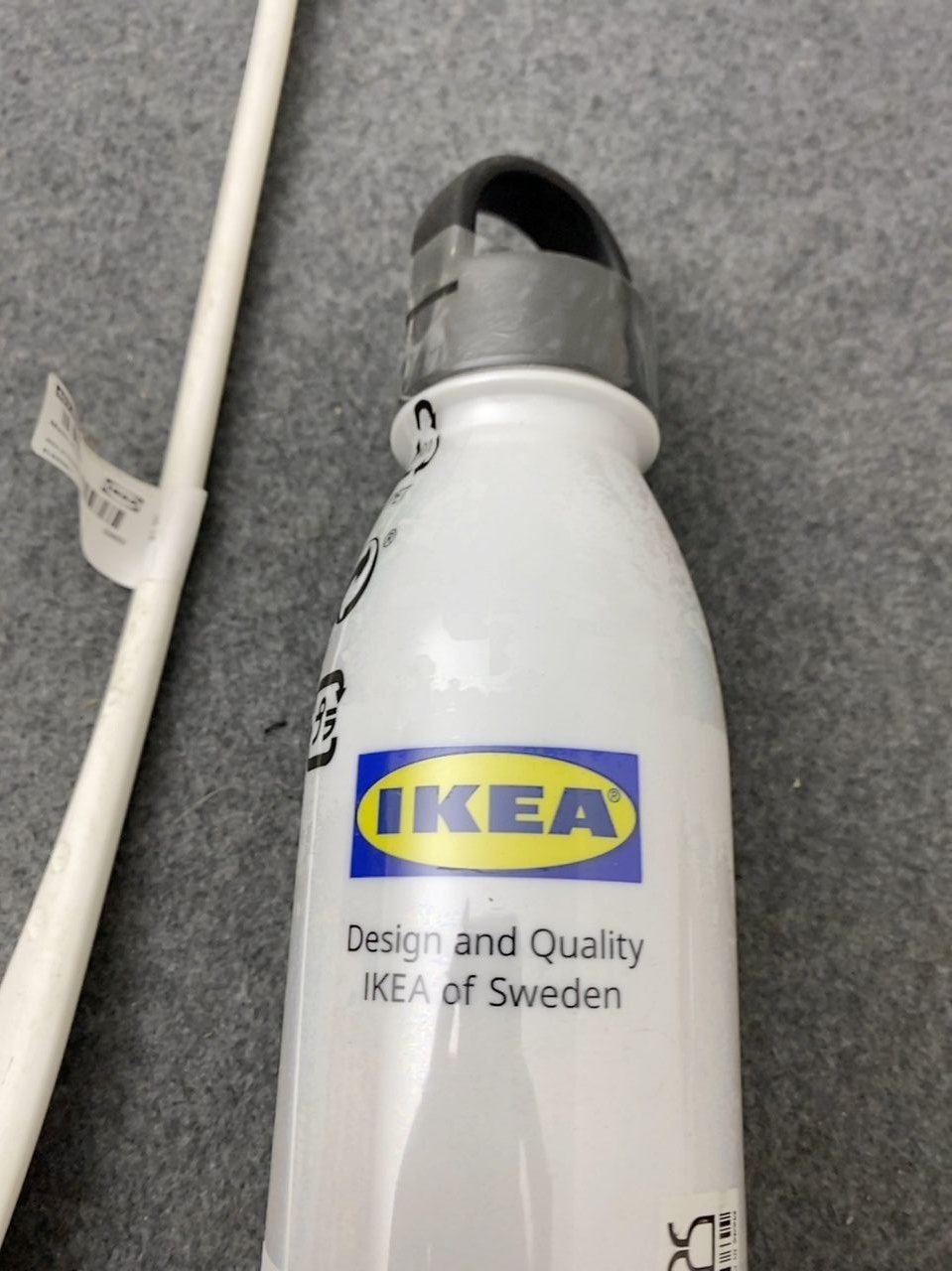 Štětka, láhev Ikea 