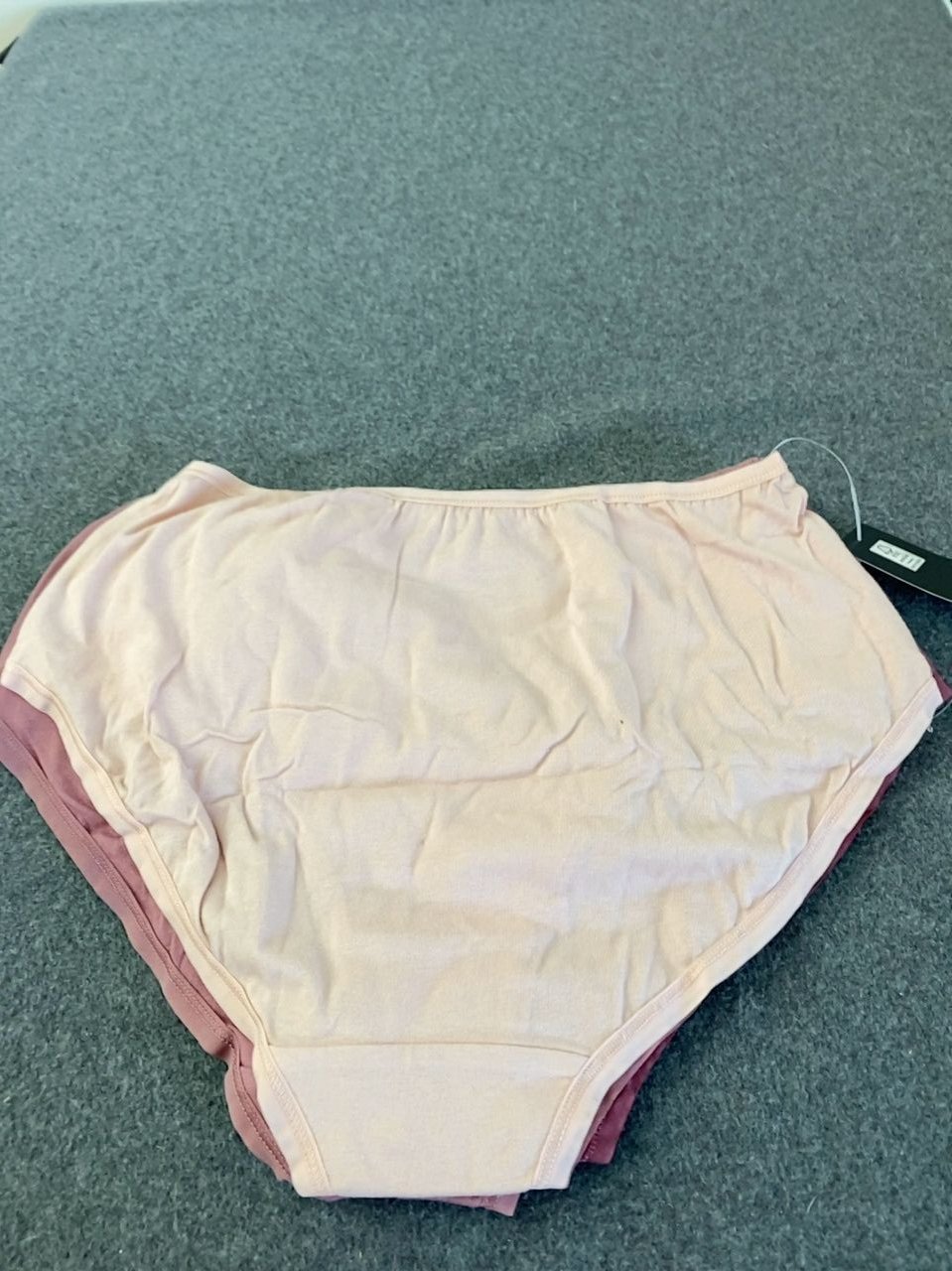 Dámské spodní prádlo - kalhotky Esmara Vel. M, 4 ks