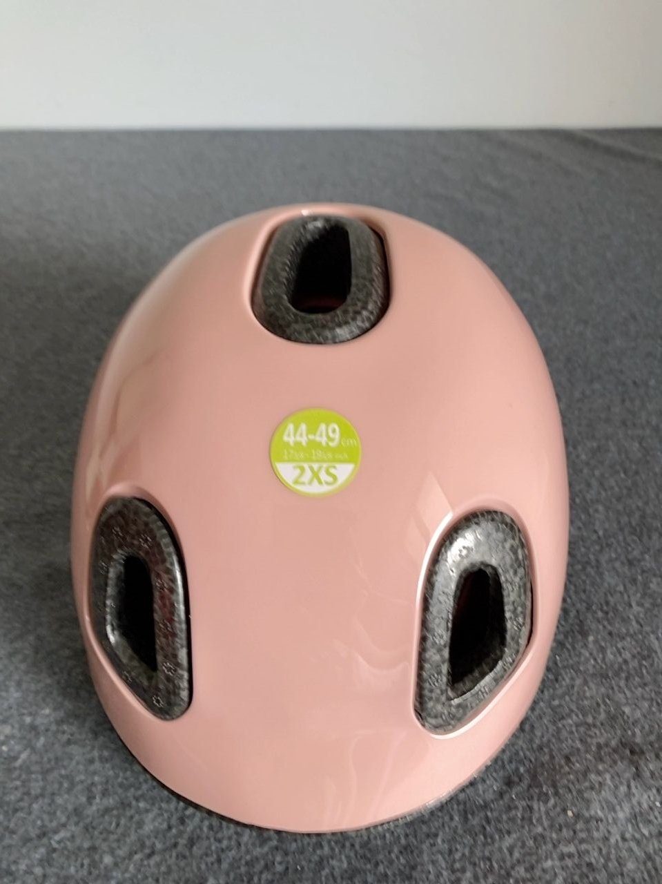 Dětská helma na kolo Decathlon 44-49 cm